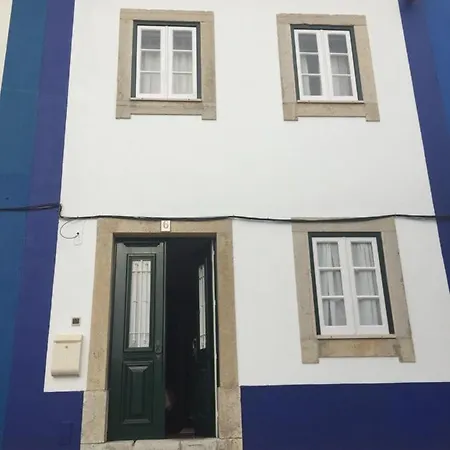 Villa Casa das Escadinhas - no Centro Histórico da Vila