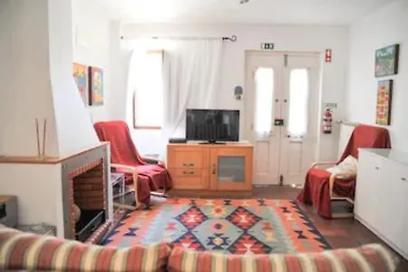 Villa Casa das Escadinhas - no Centro Histórico da Vila *